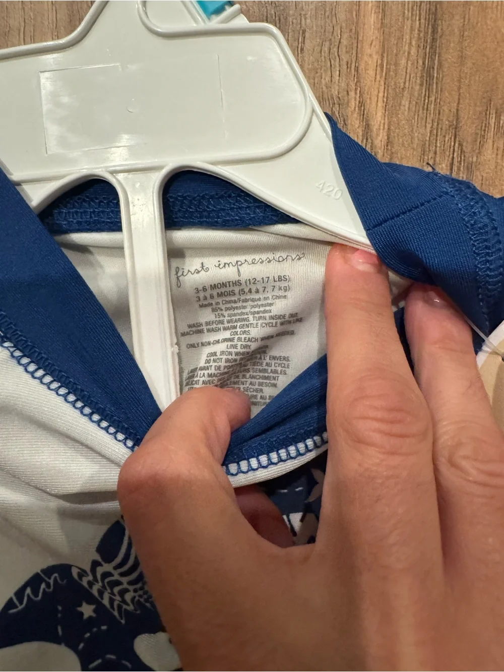 Kids UPF 50 White & Navy Shark Rash Guard Set Size 3-6 months.